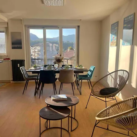 Spacieux Et Lumineux Apartment *